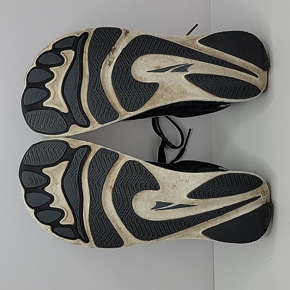 Altra | A-Zero drop escalate black/grey running sneakers | WMS 7.5 - Picture 9 of 9